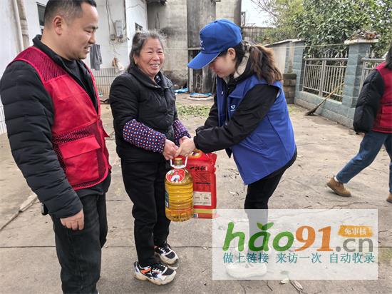 ​中交二航局与长安村联建学雷锋，红色