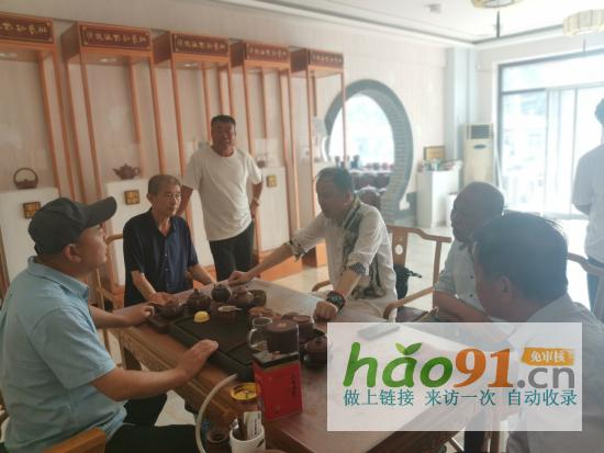 王新华会长应邀考察访问喀喇沁左翼蒙古族自治县_社会热点新闻