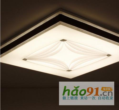 上海乾匠电子照明灯饰专卖店,从灯具到饰品配搭销售多姿多彩